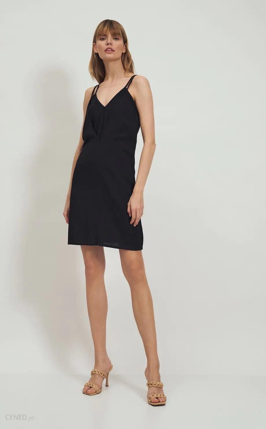 Czarna wiskozowa sukienka na ramiączkach - S172 (Kolor czarny
