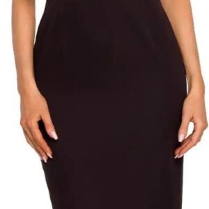 M667 Sukienka ołówkowa z łańcuszkiem na plecach - czarna (Kolor czarny