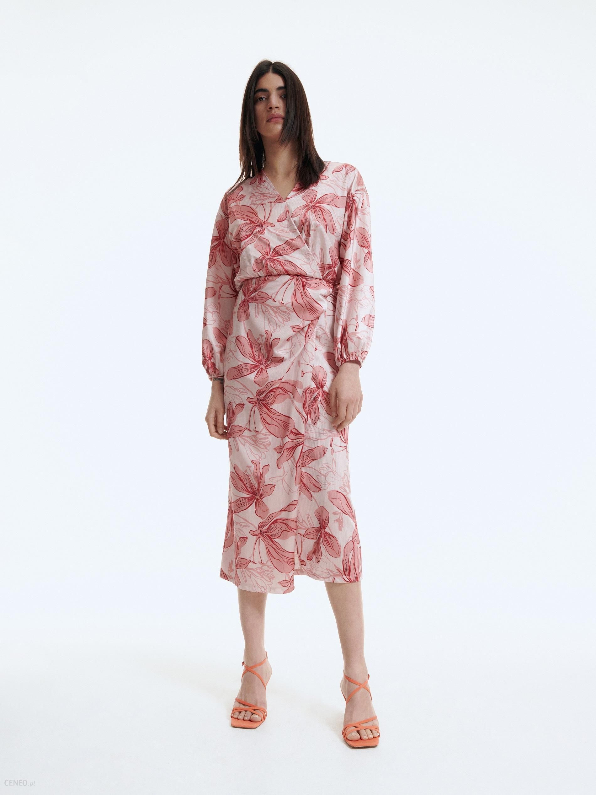 Reserved - Wzorzysta sukienka midi - Różowy